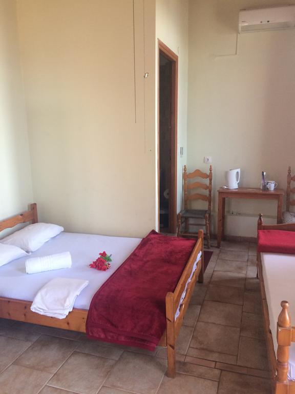 Rooms 47 Chrissi Akti Chania Exterior foto